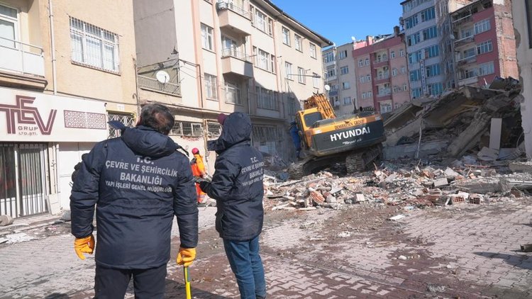 Deprem bölgesinde 41 bin 791 konut ağır hasarlı