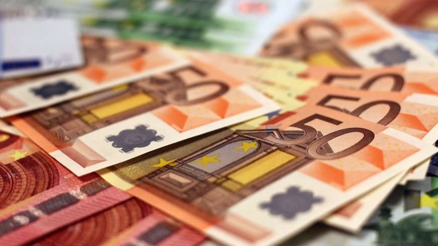 Euro, 30 TL'nin üzerine çıktı, altın fiyatları uçtu