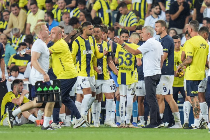 UEFA'dan Fenerbahçe'ye 'ertelemeli' ceza!