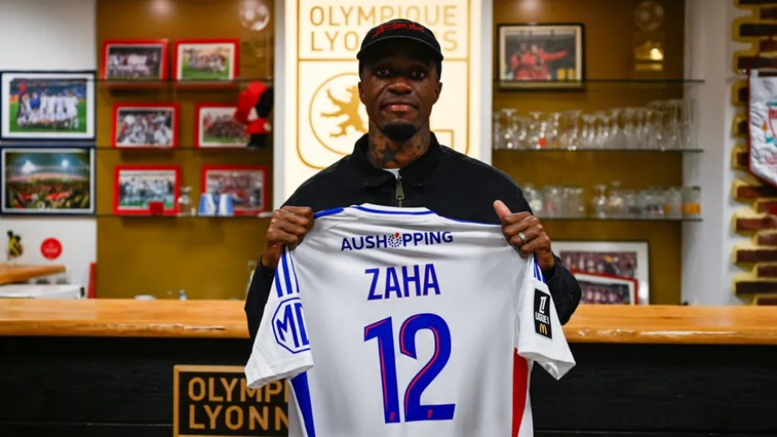 Wilfried Zaha, Olympique Lyon'la anlaştı