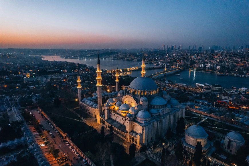 Tarihüstü bir başyapıt: Süleymaniye Camii