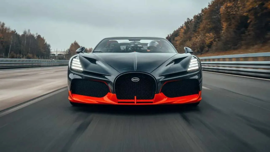 Bugatti’den 453.91 km’lik yeni rekor