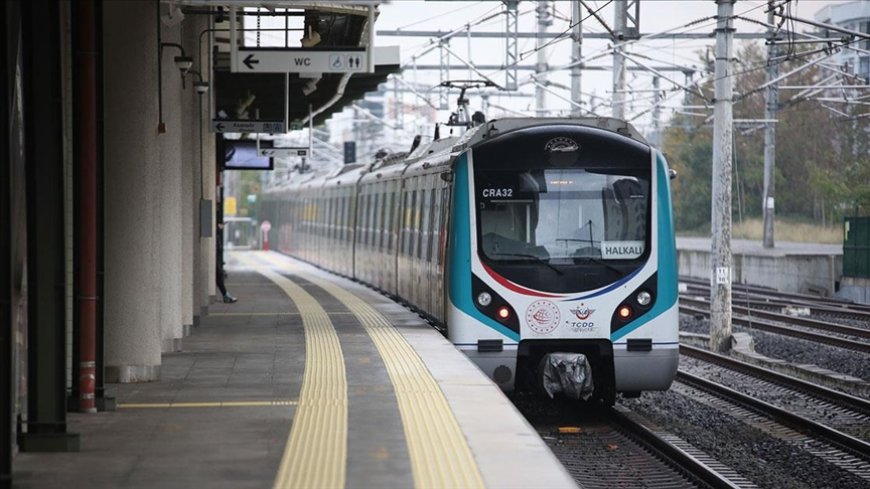 Marmaray bir günde 743 bin 596 yolcu taşıyarak rekor tazeledi